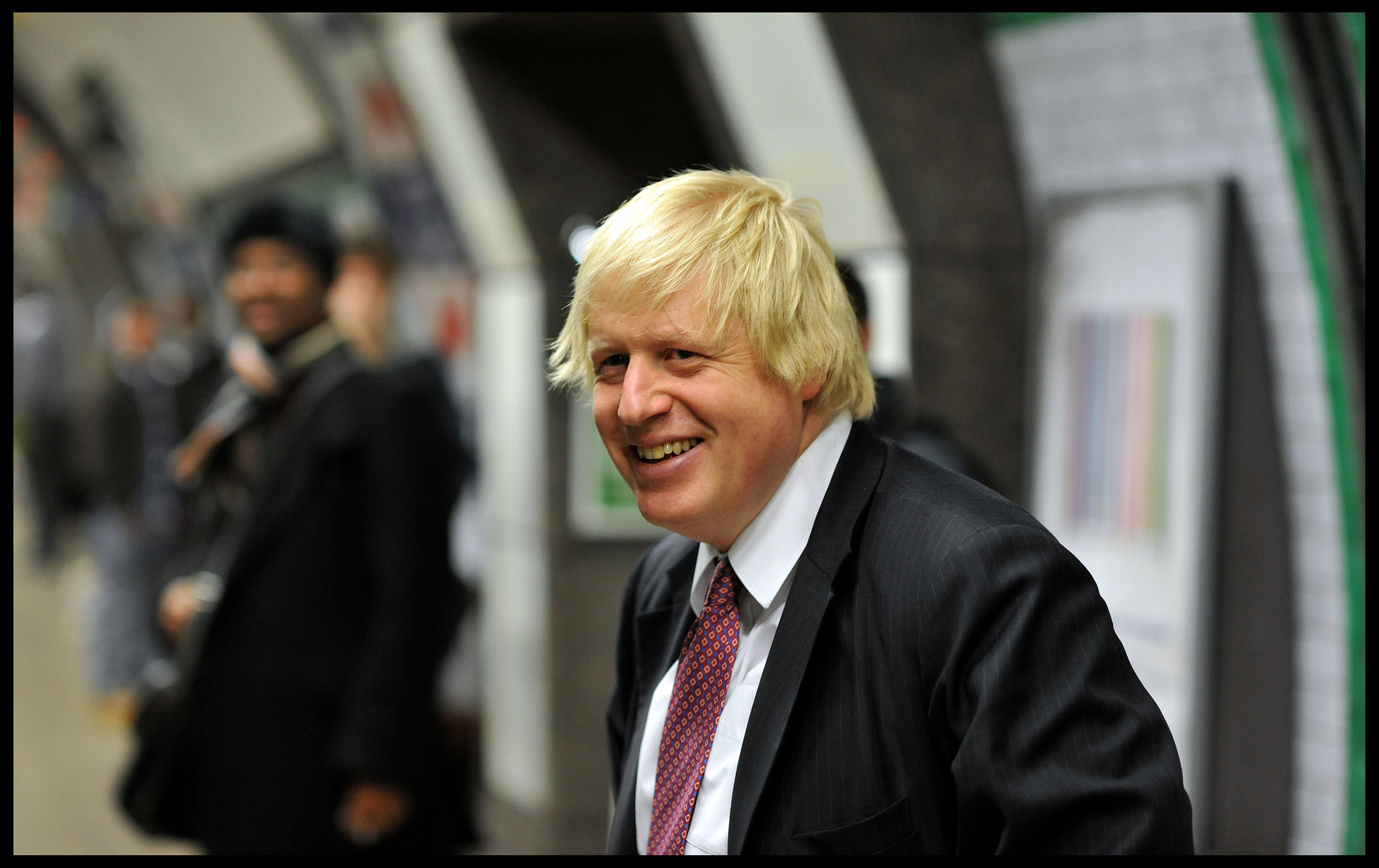 Джонсон на русском языке. Boris Johnson smile.